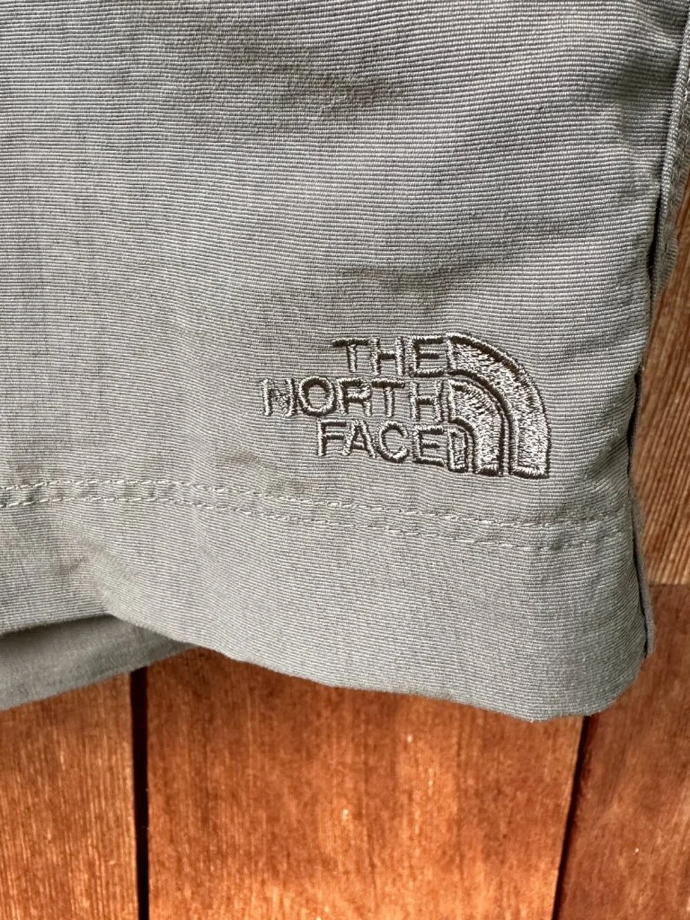 EUC The North Face Olive Green Nylon Hiking Cargo Shorts in Men's 36